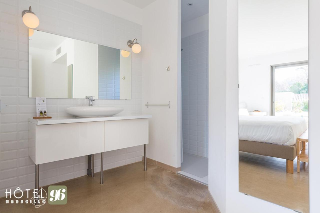 Hotel 96 Марсель Экстерьер фото